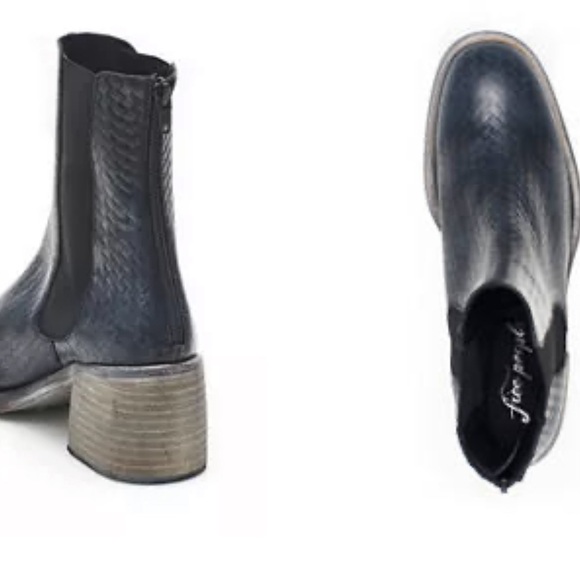 Free People Essential Chelsea Boot size 40 - Picture 2 of 16